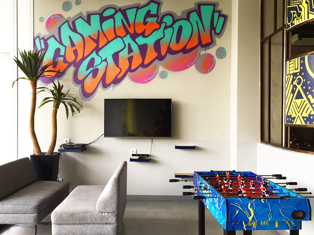 Yello Hotel Jemursari