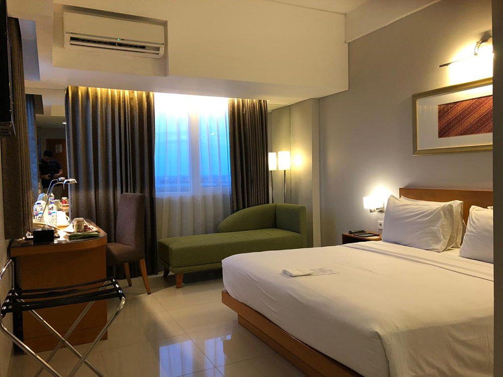 Santika Hotel Jemur Sari Surabaya
